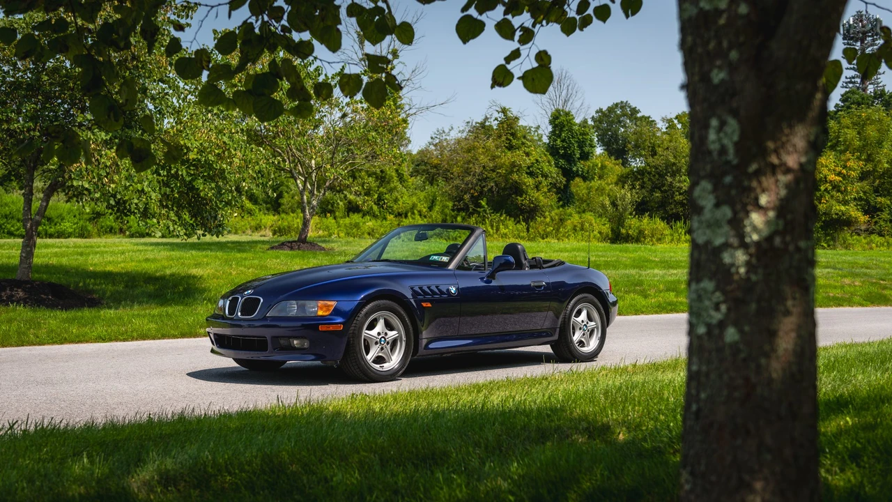 1996 BMW Z3 Roadster - Image 2 of 31