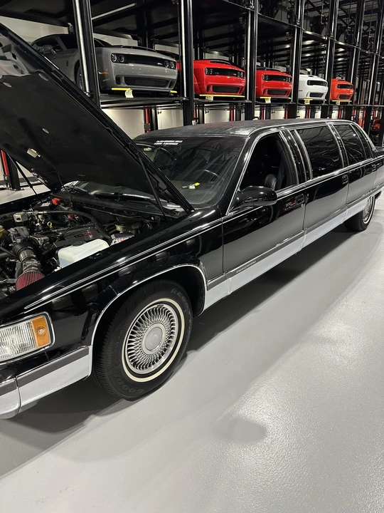 1996 Cadillac Fleetwood - Image 16 of 31