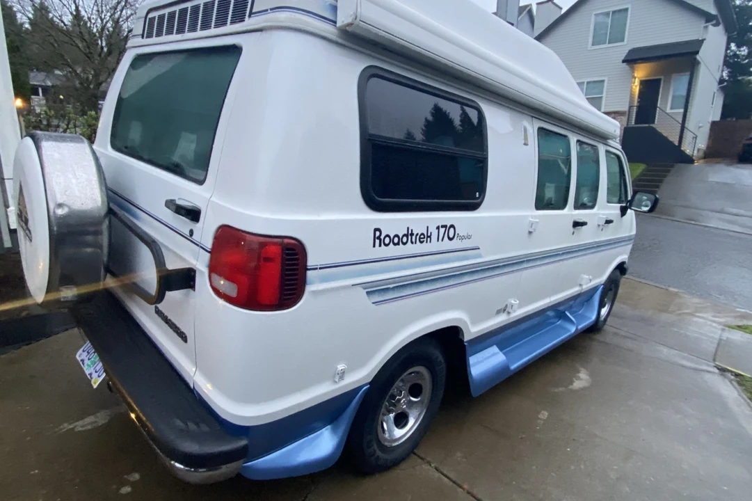 1996 Dodge Ram Van - Image 2 of 7