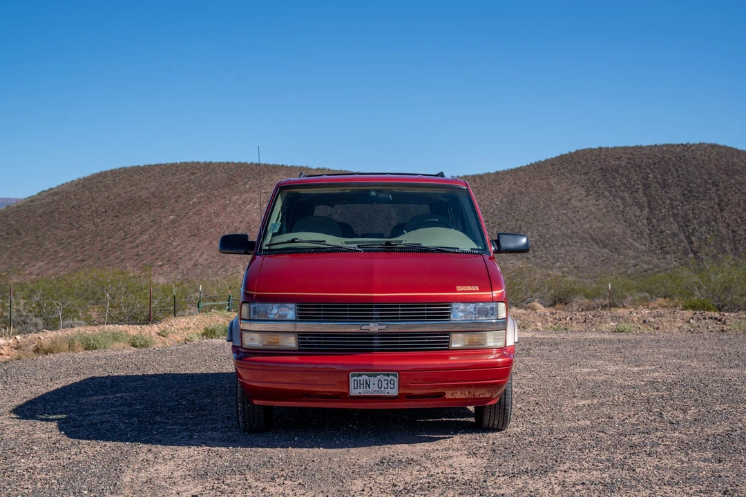 1997 Chevrolet Astro - Image 3 of 31