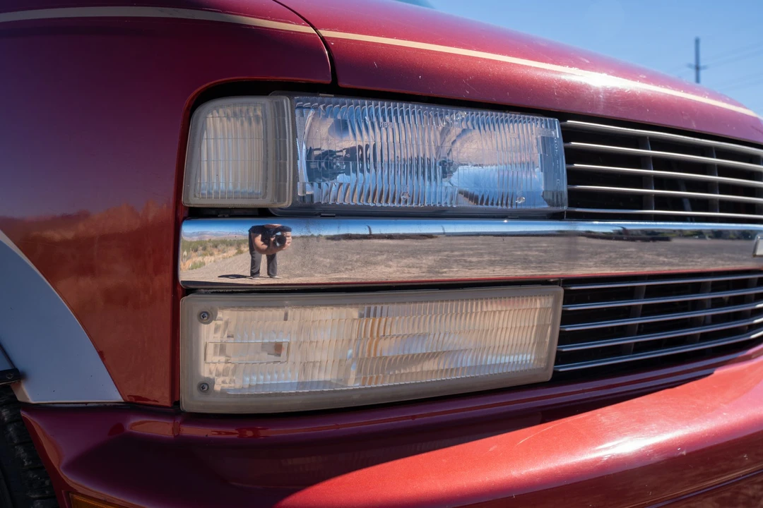 1997 Chevrolet Astro - Image 27 of 31