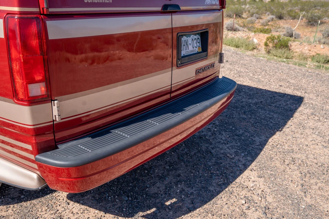 1997 Chevrolet Astro - Image 23 of 31