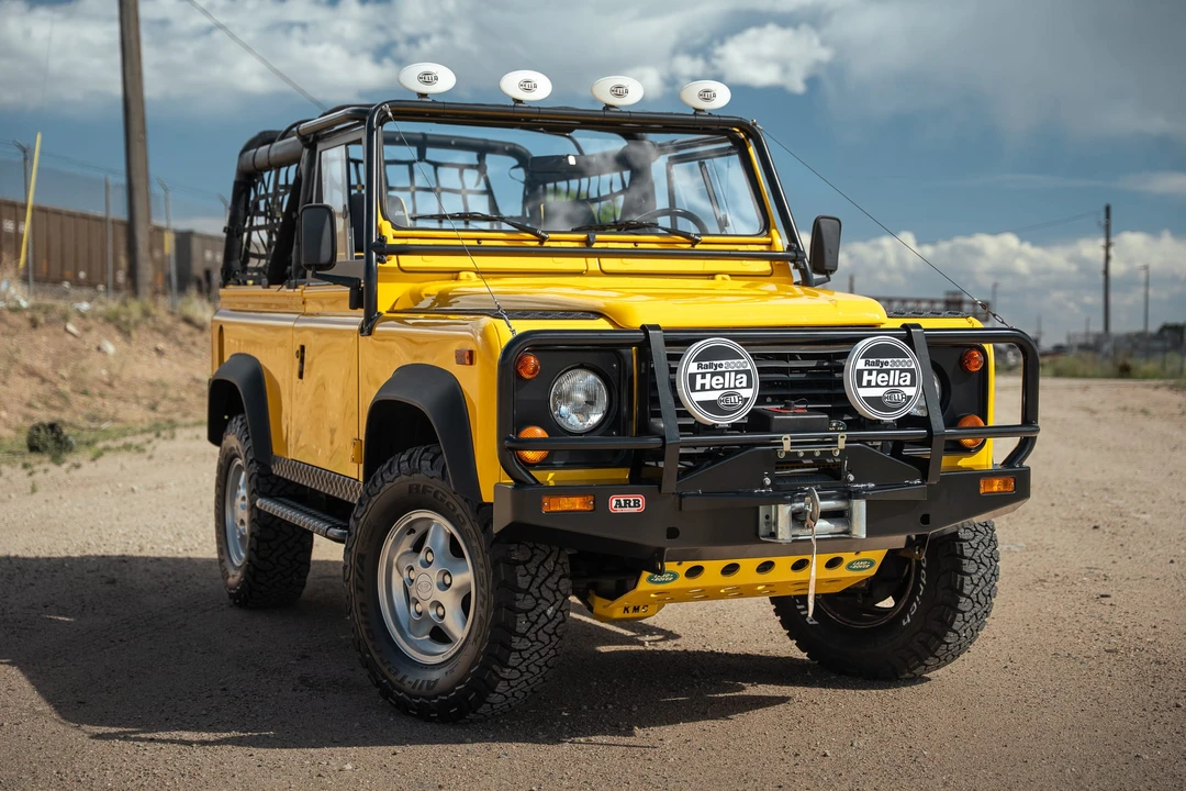 1997 Land Rover Defender 90 - Image 3 of 31
