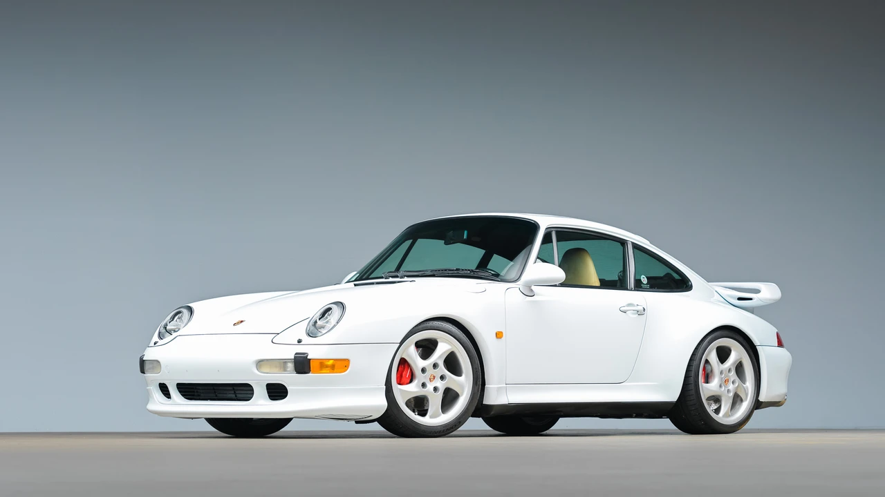 1997 Porsche 993 Carrera 4S - Image 11 of 31