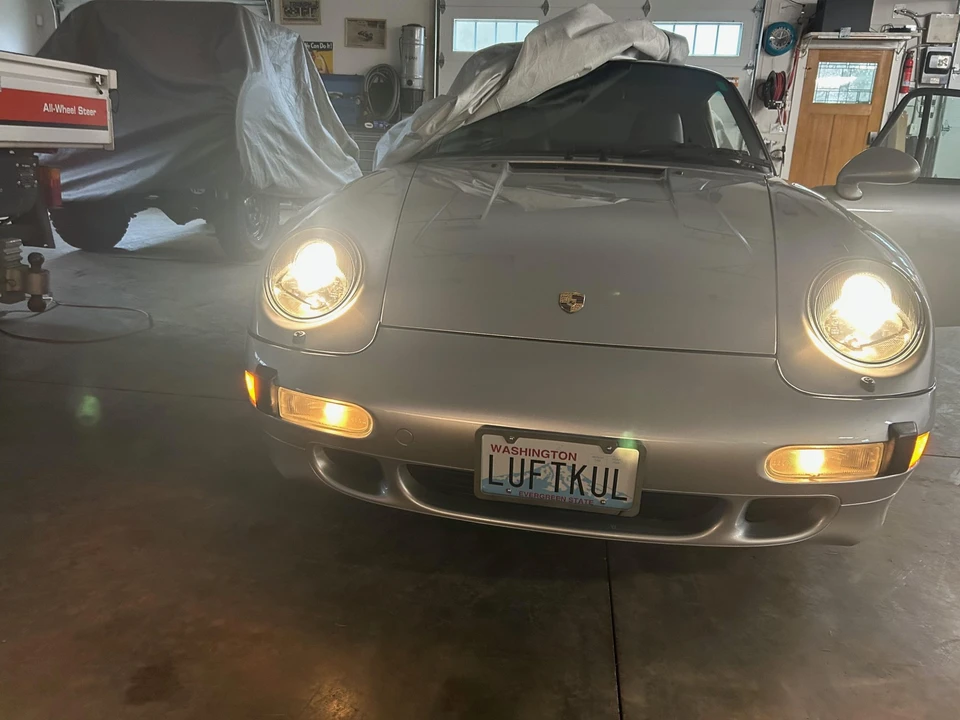 1997 Porsche 993 Carrera 4S - Image 16 of 31