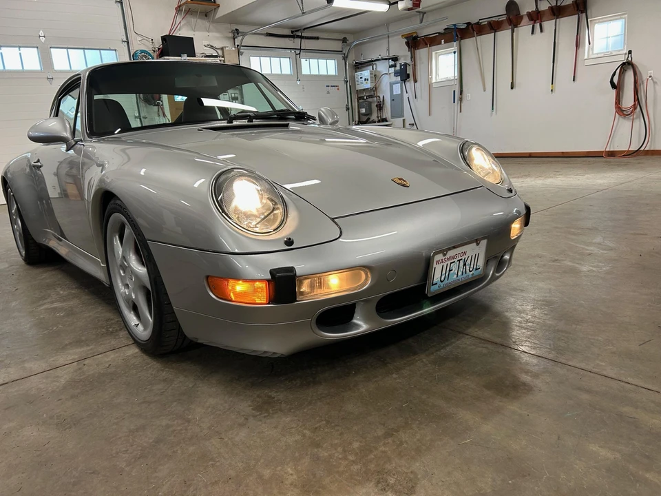 1997 Porsche 993 Carrera 4S - Image 12 of 31