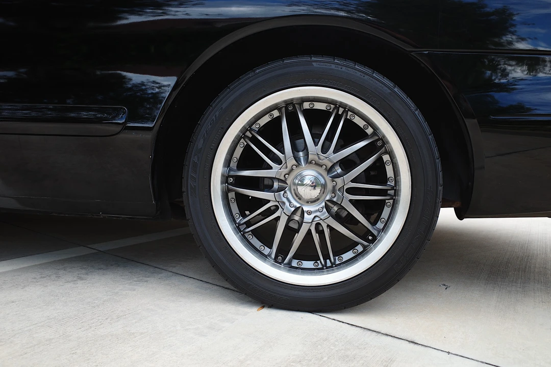 1998 Lincoln Continental Mark VIII - Image 17 of 31