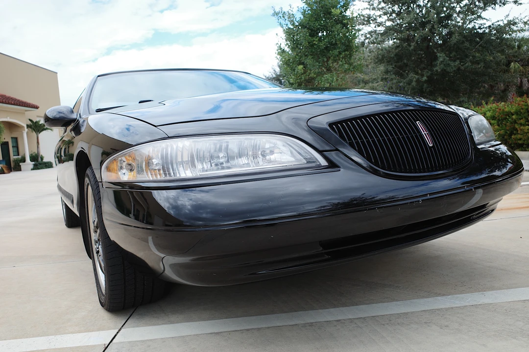 1998 Lincoln Continental Mark VIII - Image 7 of 31