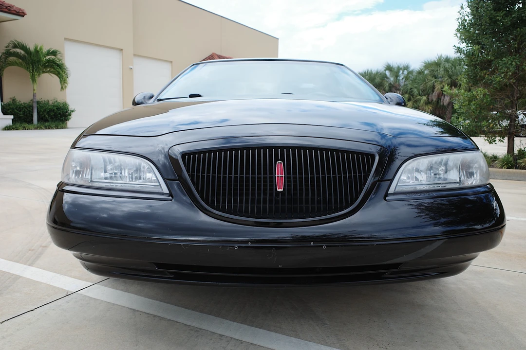 1998 Lincoln Continental Mark VIII - Image 8 of 31