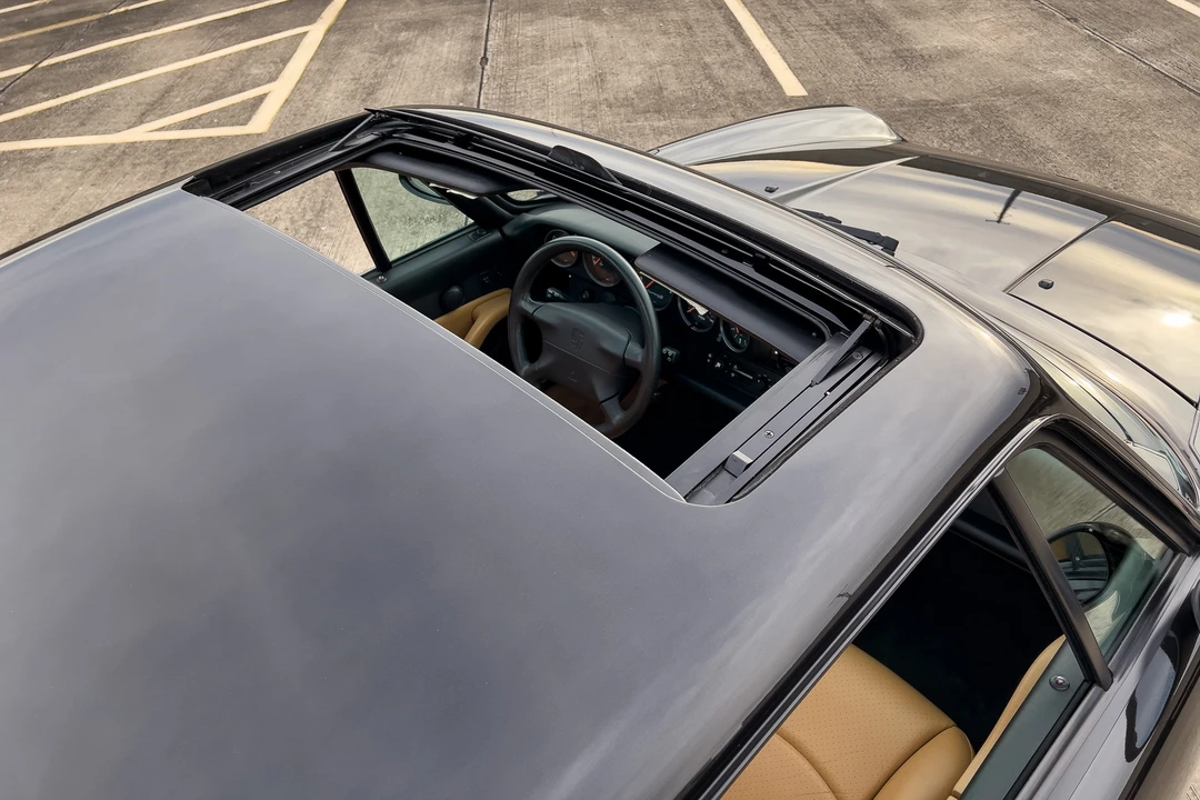 1998 Porsche 993 Carrera - Image 28 of 31