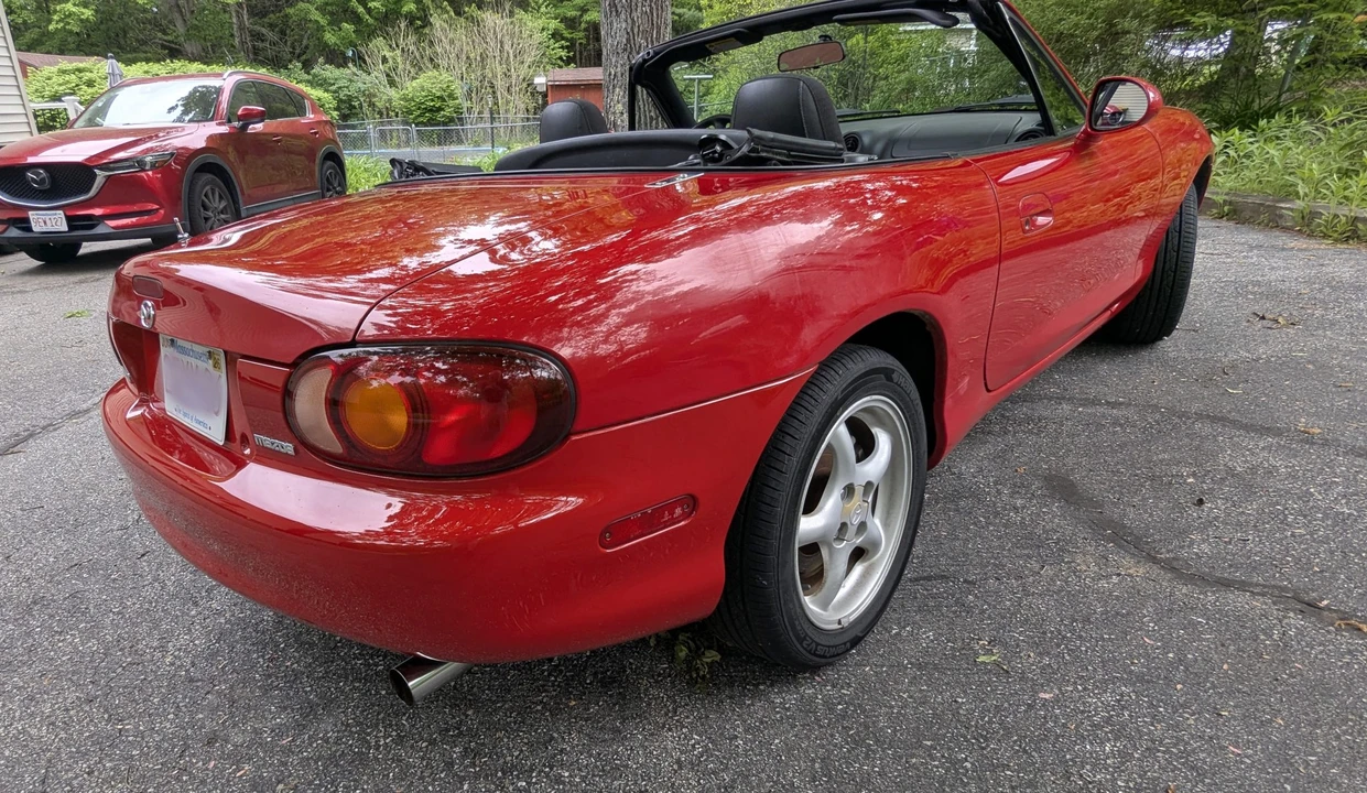 1999 Mazda NB MX-5 Miata - Image 9 of 31