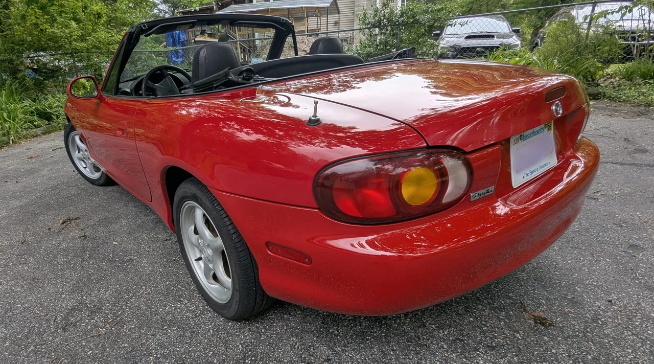 1999 Mazda NB MX-5 Miata - Image 7 of 31