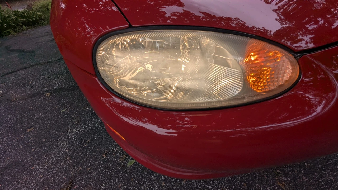 1999 Mazda NB MX-5 Miata - Image 27 of 31