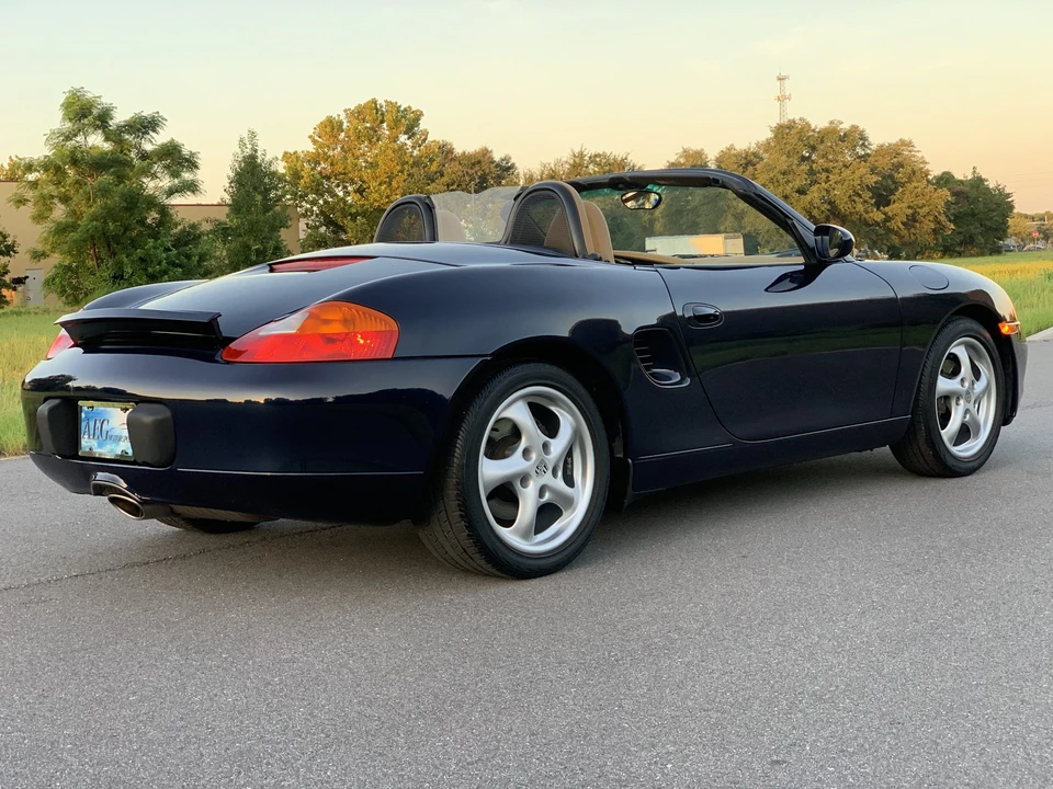 1999 Porsche 986 Boxster - Image 17 of 31