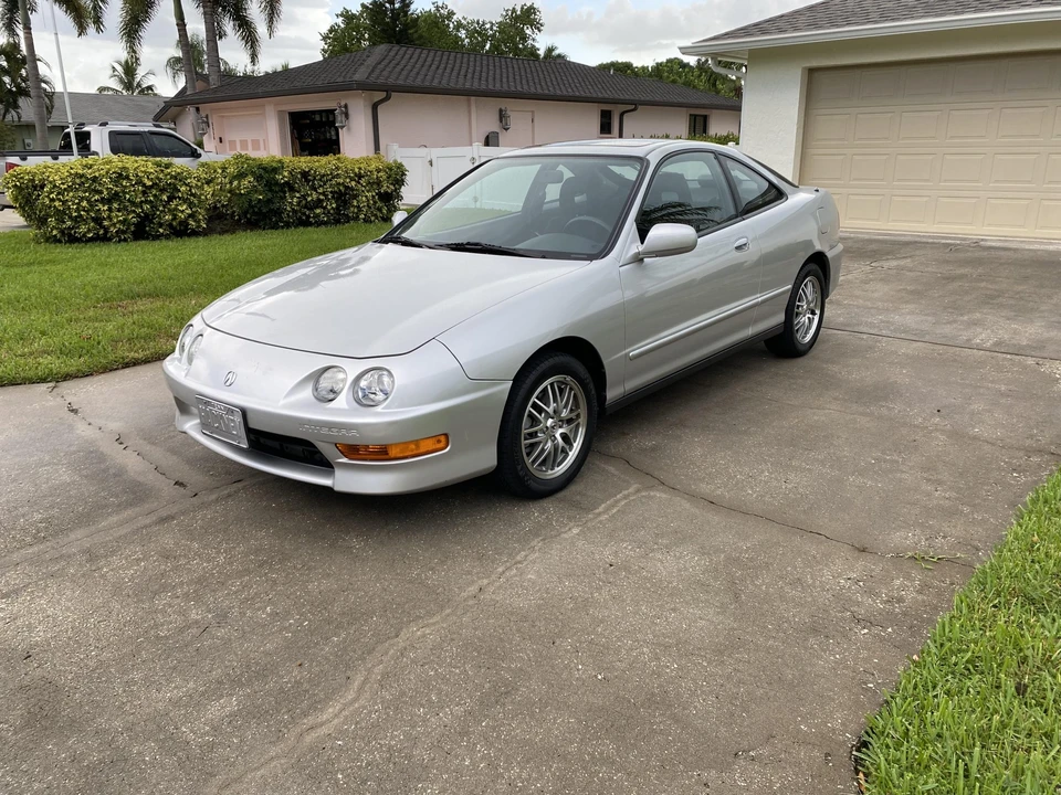 2000 Acura Integra 3rd Gen - Image 2 of 31