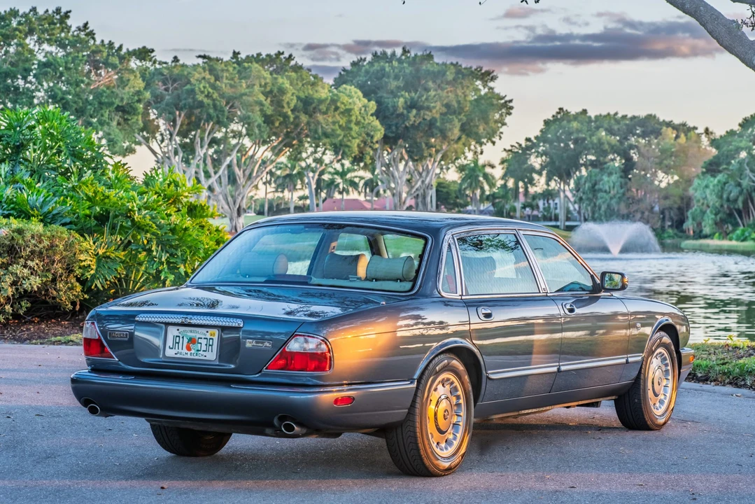 2000 Jaguar X308 XJ - Image 10 of 31