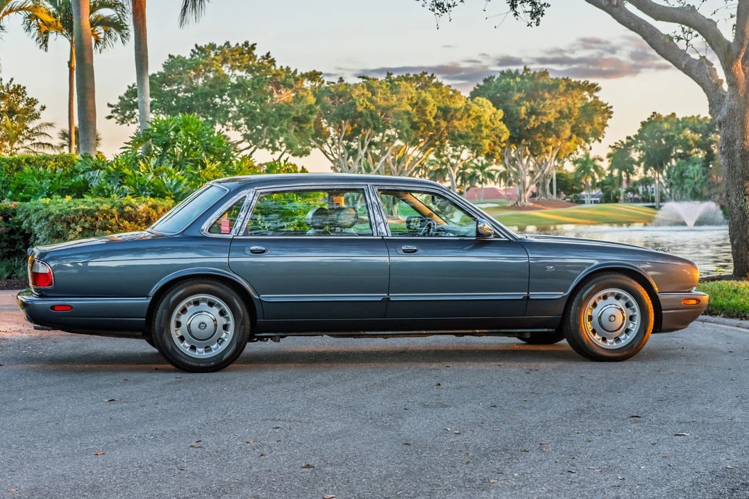 2000 Jaguar X308 XJ - Image 9 of 31