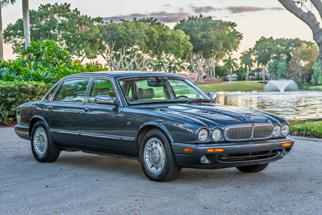 2000 Jaguar X308 XJ - Image 8 of 31