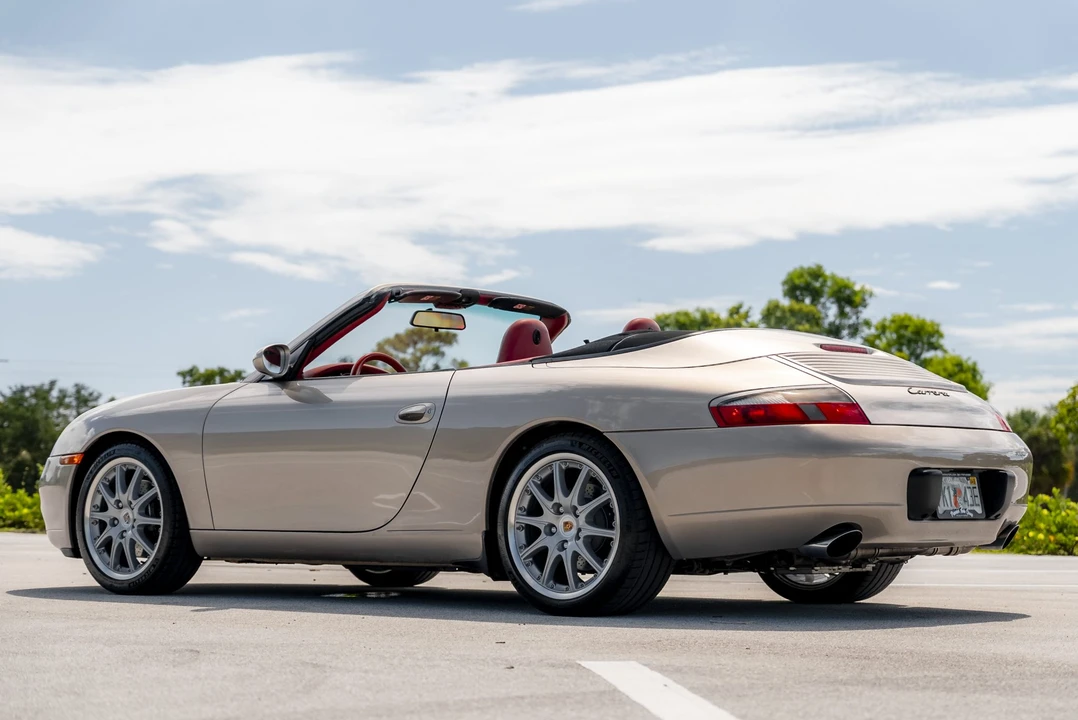 2000 Porsche 996 Carrera - Image 17 of 31