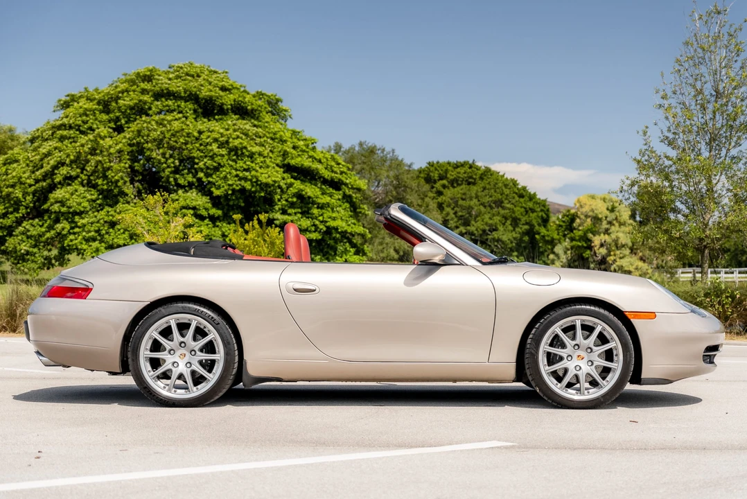 2000 Porsche 996 Carrera - Image 11 of 31