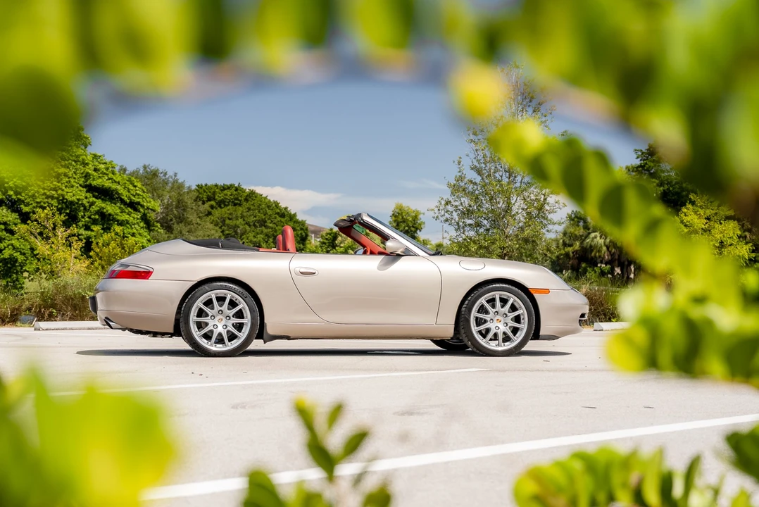 2000 Porsche 996 Carrera - Image 12 of 31