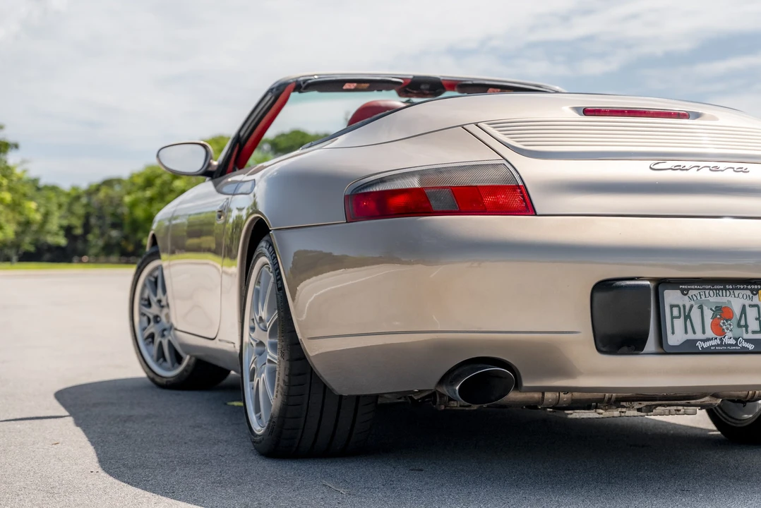 2000 Porsche 996 Carrera - Image 28 of 31