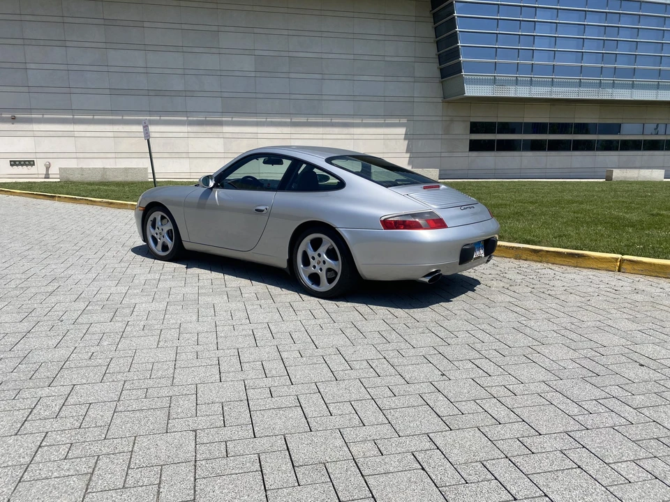 2000 Porsche 996 Carrera - Image 10 of 31