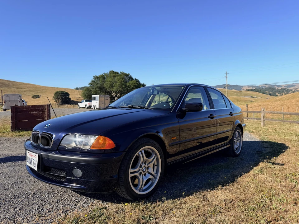 2001 BMW E46 330i & 330Ci - Image 2 of 31