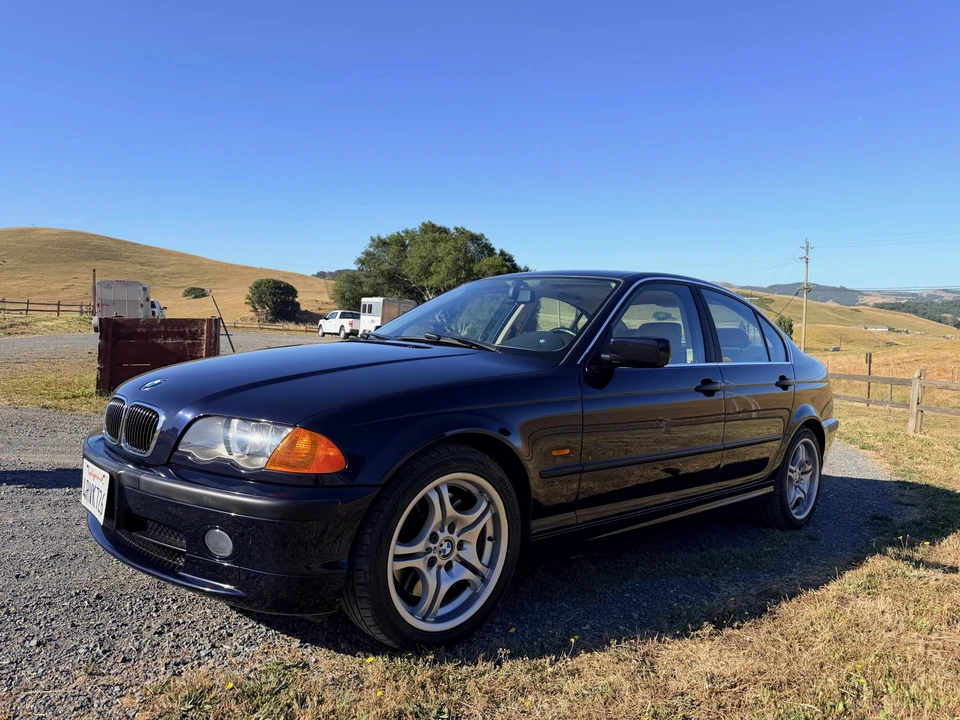 2001 BMW E46 330i & 330Ci - Image 3 of 31