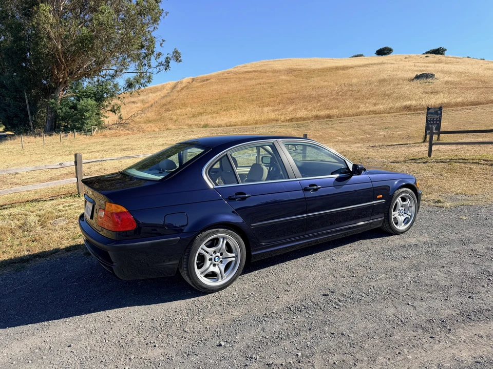 2001 BMW E46 330i & 330Ci - Image 16 of 31