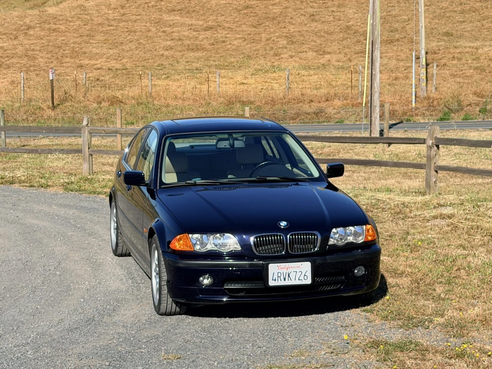 2001 BMW E46 330i & 330Ci - Image 9 of 31