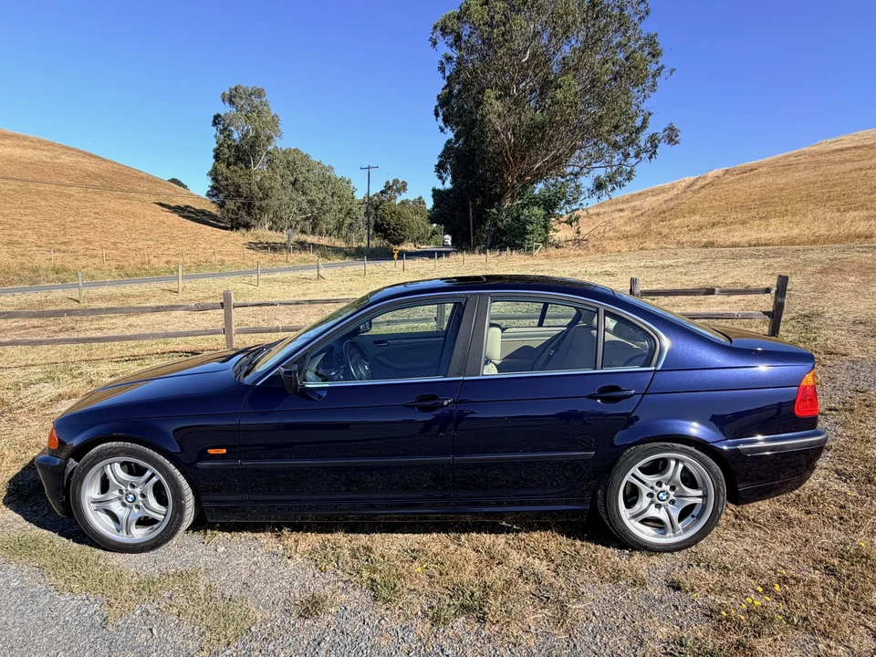 2001 BMW E46 330i & 330Ci - Image 25 of 31
