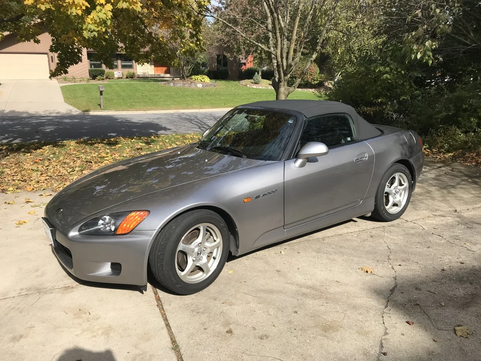 2001 Honda AP1 S2000 - Image 2 of 31