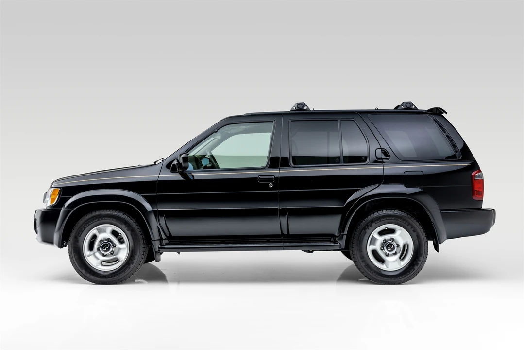 2001 Infiniti QX4 - Image 4 of 31