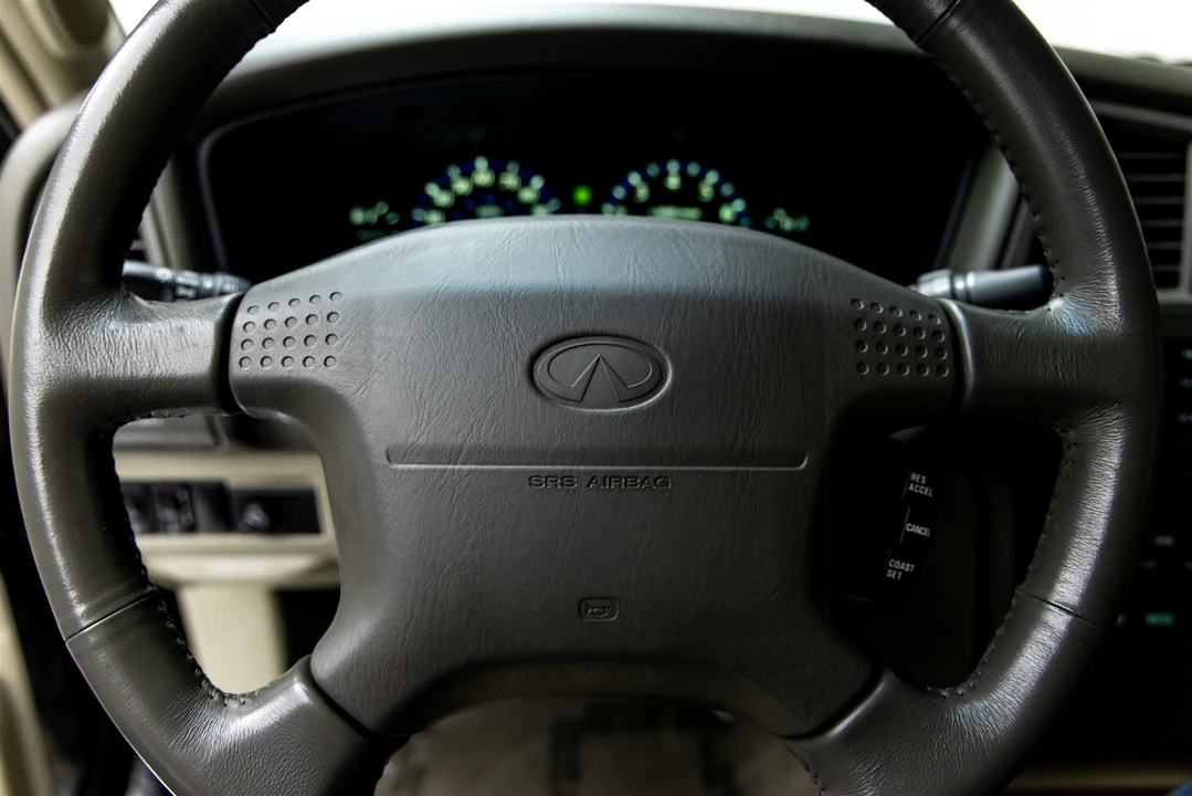 2001 Infiniti QX4 - Image 29 of 31