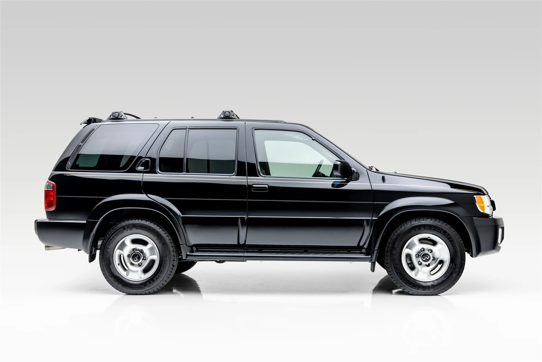2001 Infiniti QX4 - Image 10 of 31