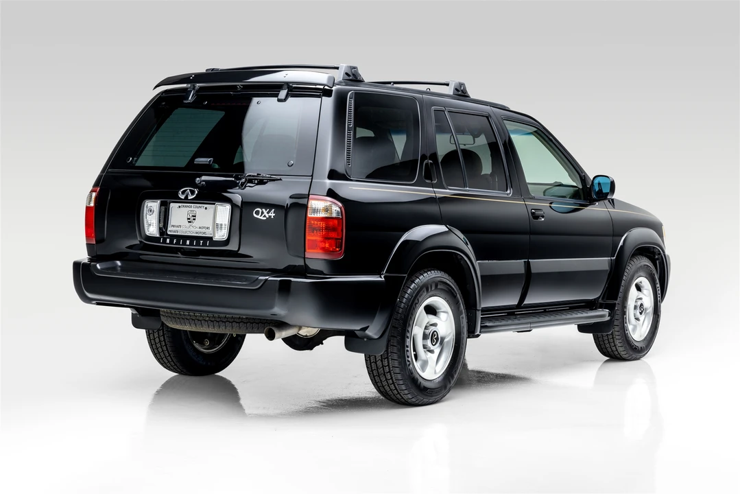 2001 Infiniti QX4 - Image 9 of 31