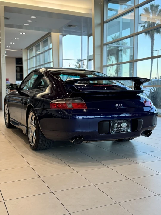 2001 Porsche 996 Carrera - Image 11 of 31