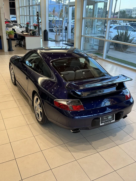 2001 Porsche 996 Carrera - Image 12 of 31