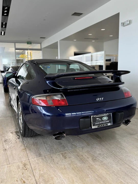 2001 Porsche 996 Carrera - Image 26 of 31