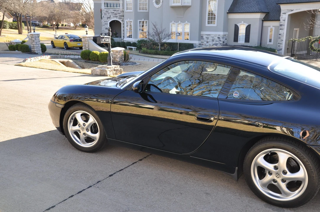 2001 Porsche 996 Carrera - Image 8 of 31