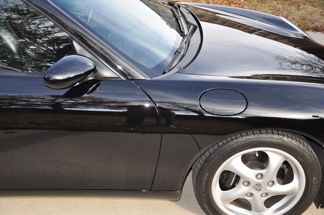 2001 Porsche 996 Carrera - Image 16 of 31