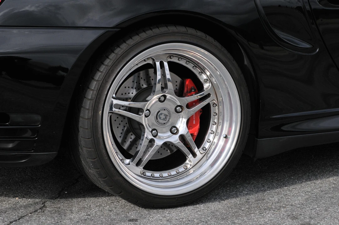 2001 Porsche 996 Turbo - Image 18 of 31