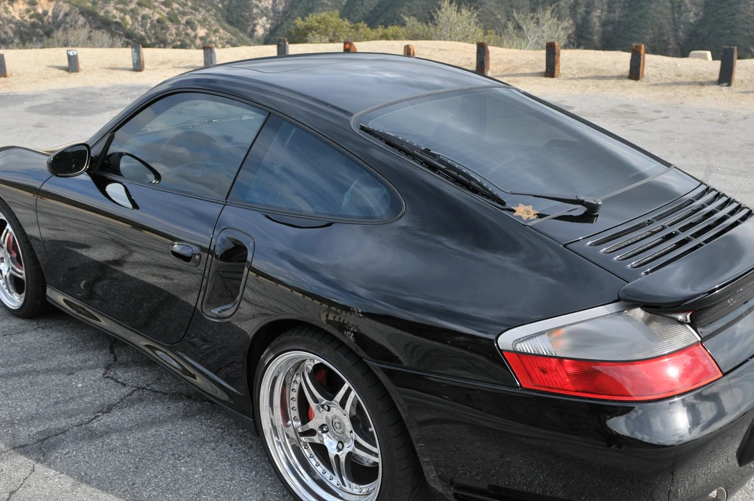 2001 Porsche 996 Turbo - Image 10 of 31