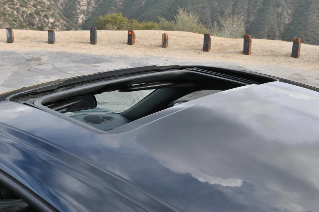 2001 Porsche 996 Turbo - Image 13 of 31