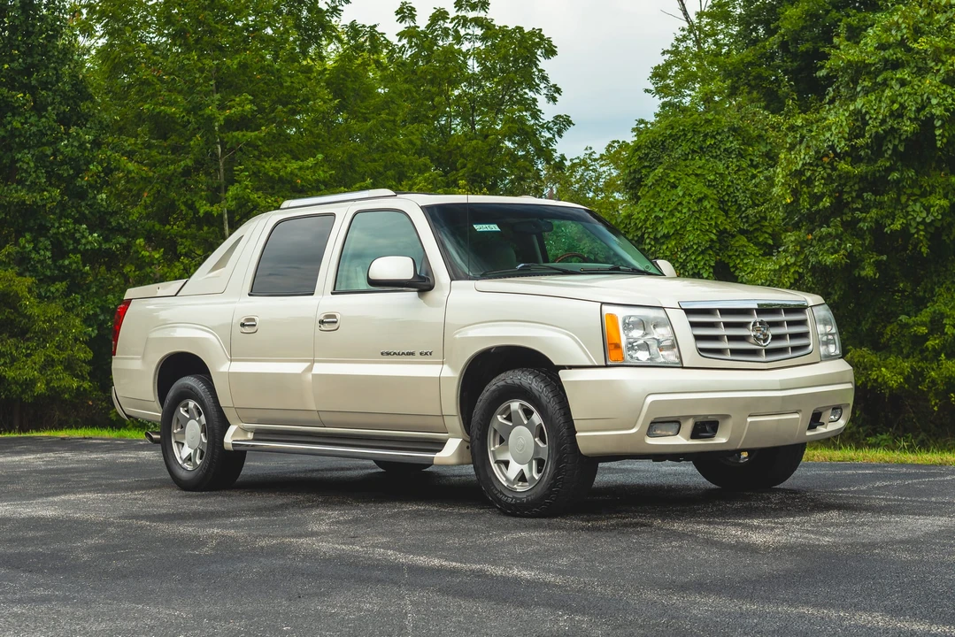 2002 Cadillac Escalade & EXT 2nd Gen - Image 28 of 31