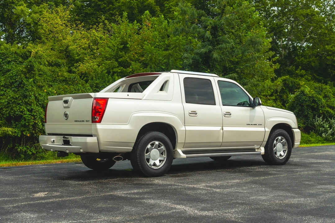 2002 Cadillac Escalade & EXT 2nd Gen - Image 22 of 31