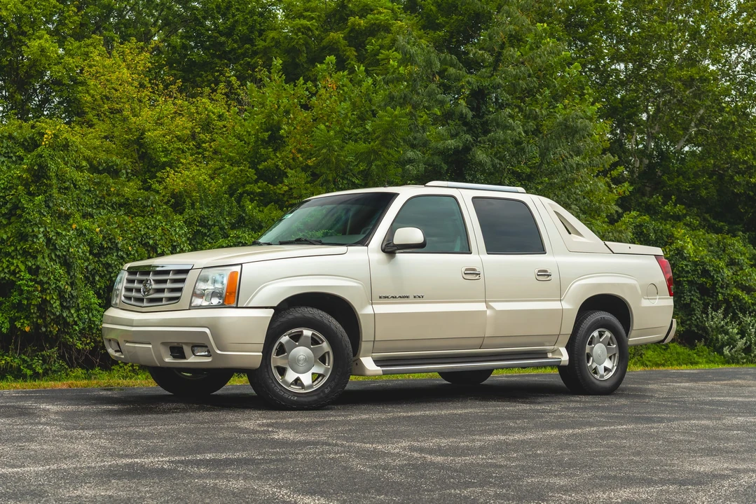 2002 Cadillac Escalade & EXT 2nd Gen - Image 10 of 31