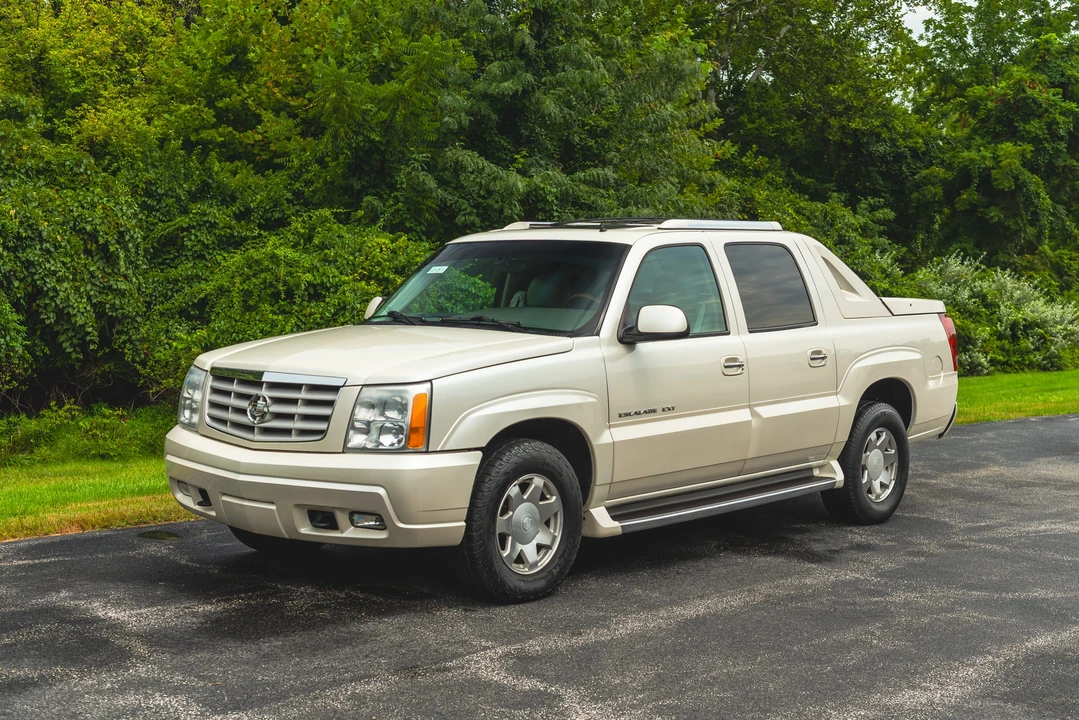 2002 Cadillac Escalade & EXT 2nd Gen - Image 7 of 31