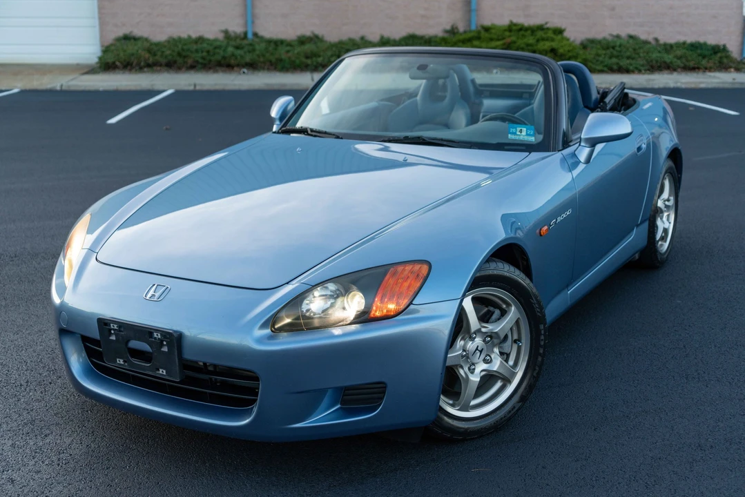 2002 Honda AP1 S2000 - Image 2 of 31
